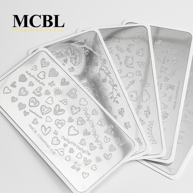 Guangzhou Direct Shipment Manicure Tool Kit with Stainless Steel Nail Stamping Plate and Nail Art Accessories