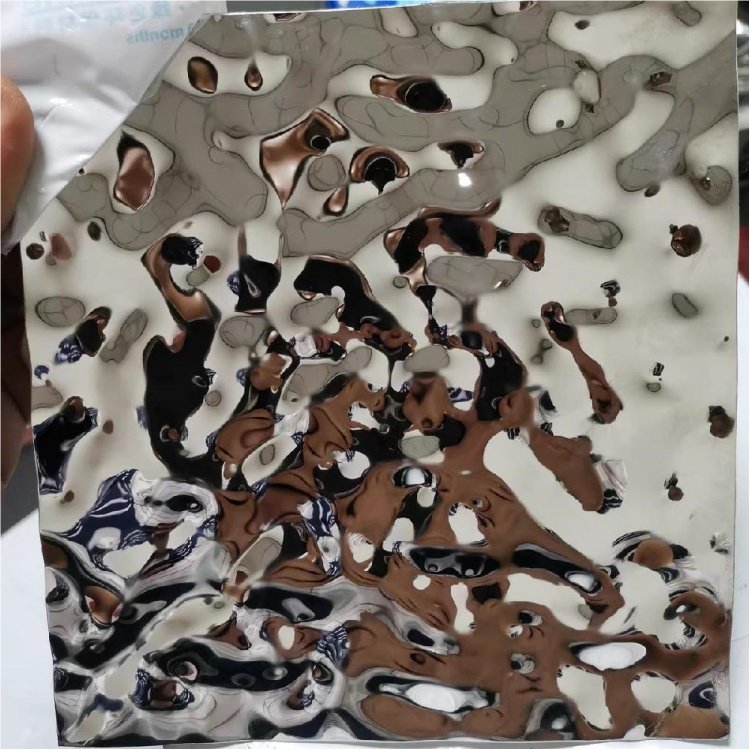 Golden 4 ft x 8 ft (1.2m x 2.4m) aisi 304 price color stainless steel wall panels water ripple hammered sheet plate