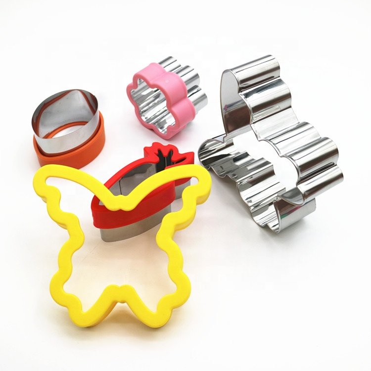 Colorful metal plastic baking molds Easter chick shaped sandwich cutter cookie stamp biscuit mold