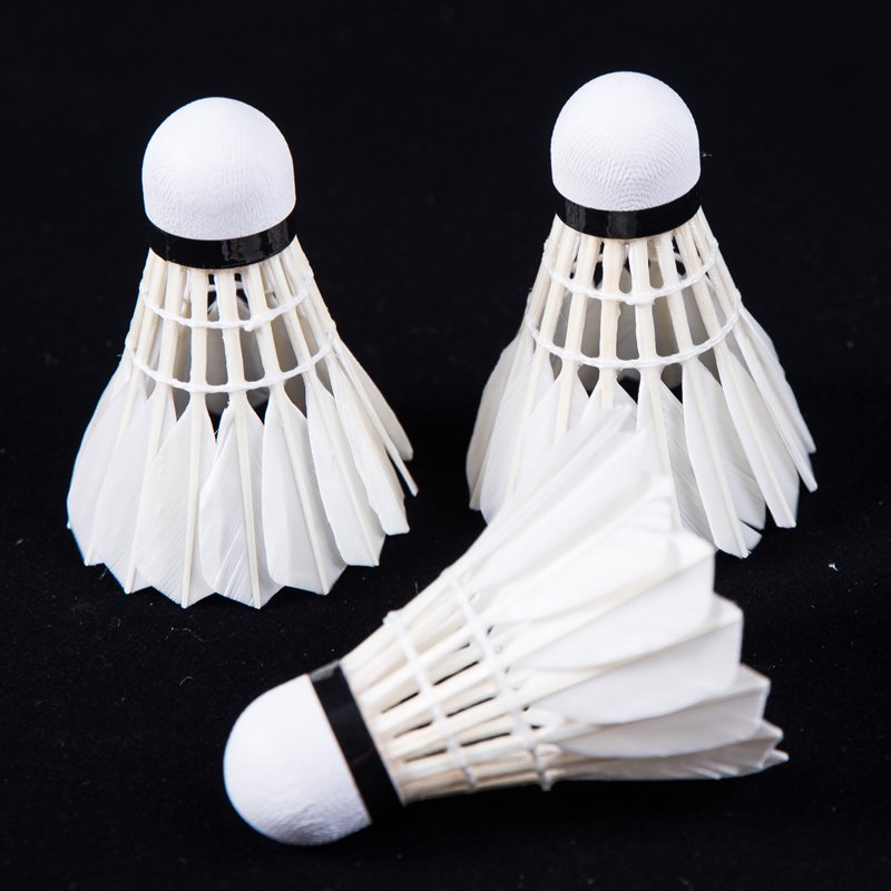badminton shuttle cock in duck feather similar quality as aeroplane badminton