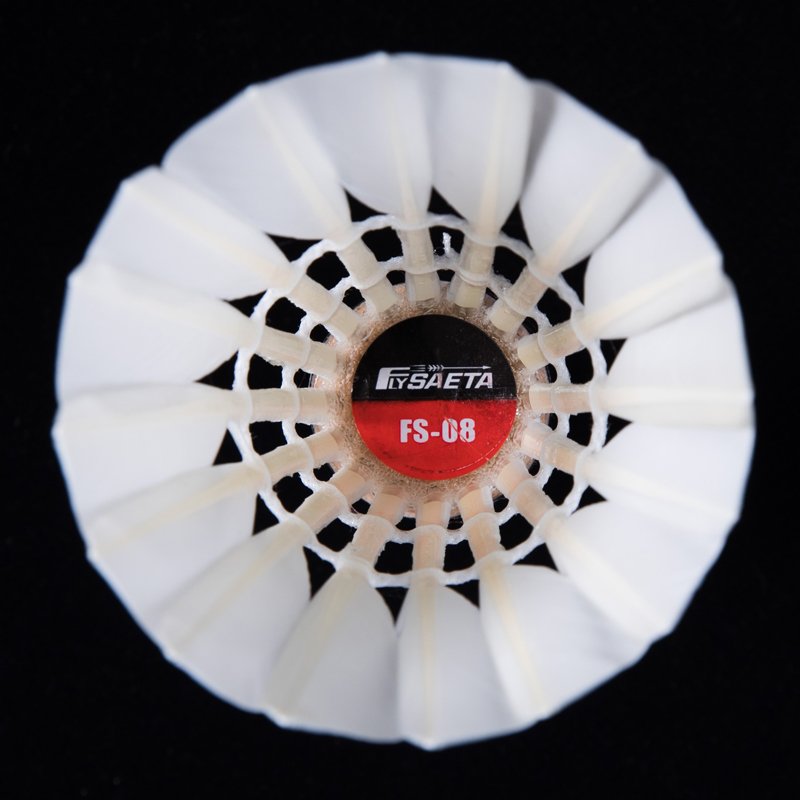 Hot sale of Good-quality grade 3 duck feather badminton for outdoor playing