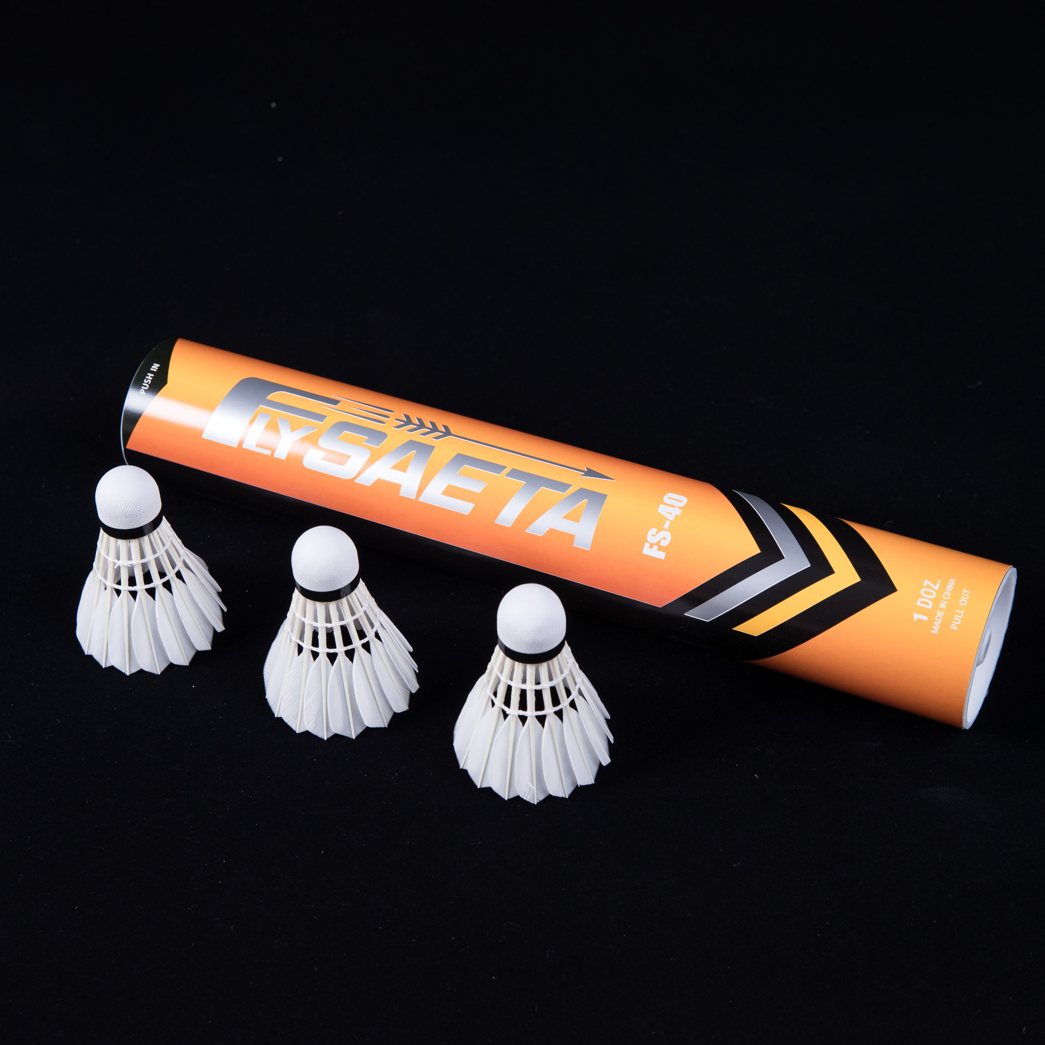Chinese Factory Shuttlecock Class A Goose feather shuttlecock badminton for professional training and competition FlySaeta no.40