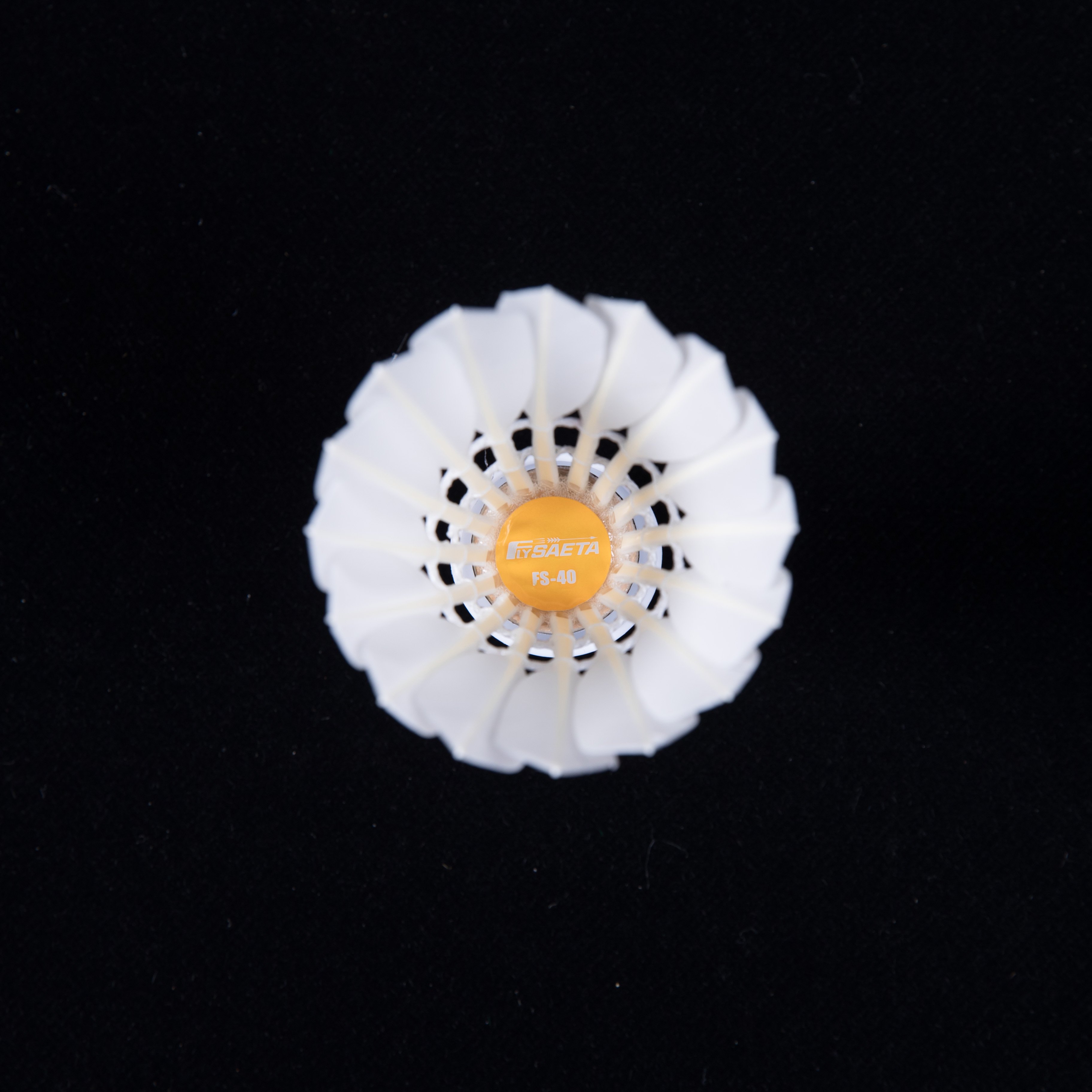 Chinese Factory Shuttlecock Class A Goose feather shuttlecock badminton for professional training and competition FlySaeta no.40