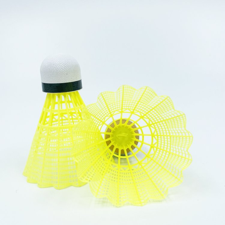 6pcs Badminton Shuttlecocks Sport Plastic Nylon Leaf Shuttlecocks Stable Durable Sports Training Badminton Balls White Yellow