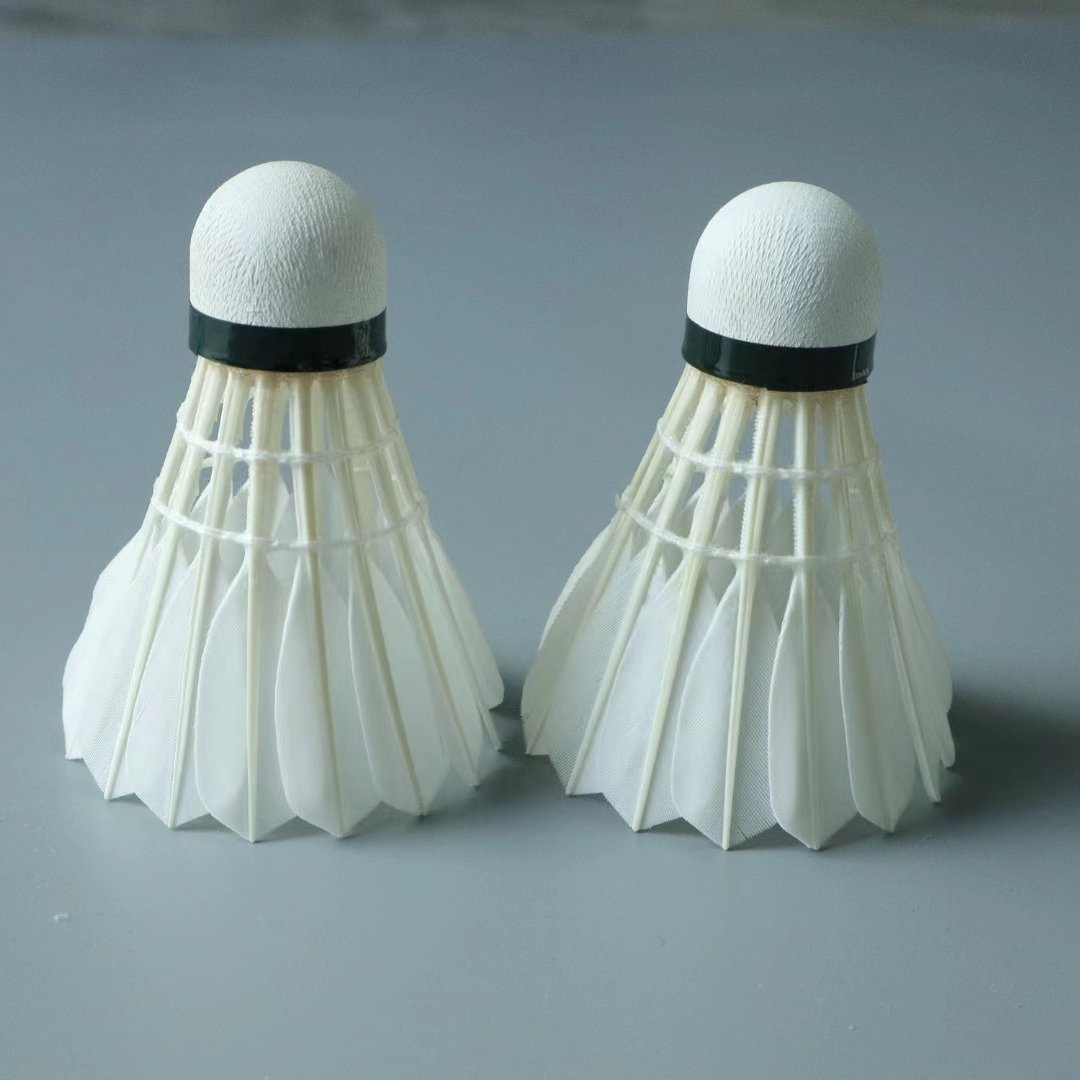 Goose Feather Badminton Shuttlecock Used for Professional Tournament G2 Model