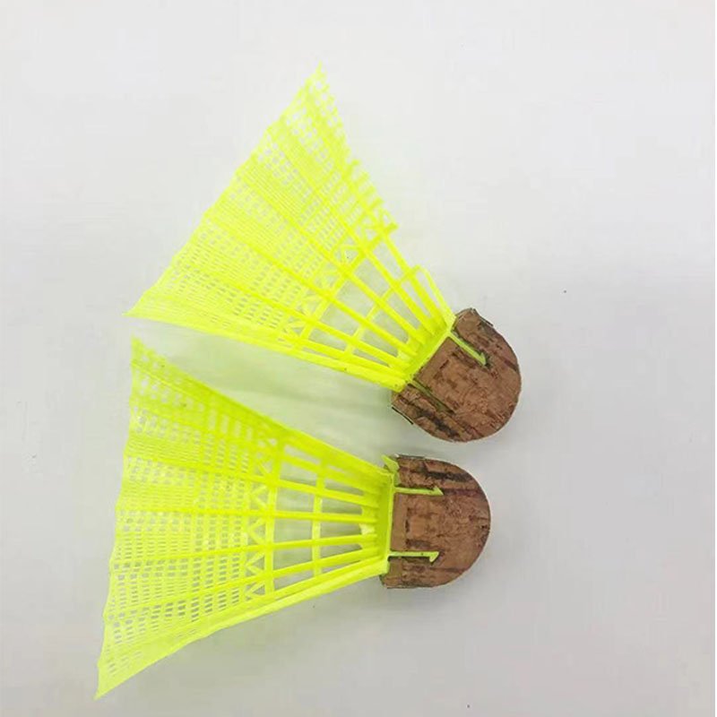 Similar as Mavis 350 Shuttlecock Nylon Foam Cheap Premium Badminton Shuttlecock