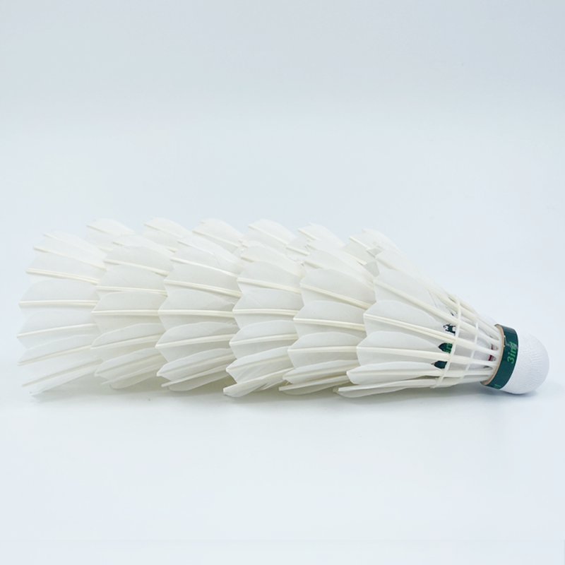 Factory Directly Supply Good High Stability Feather Natural 3in1 Badminton Shuttlecock Dmantis Brand D45