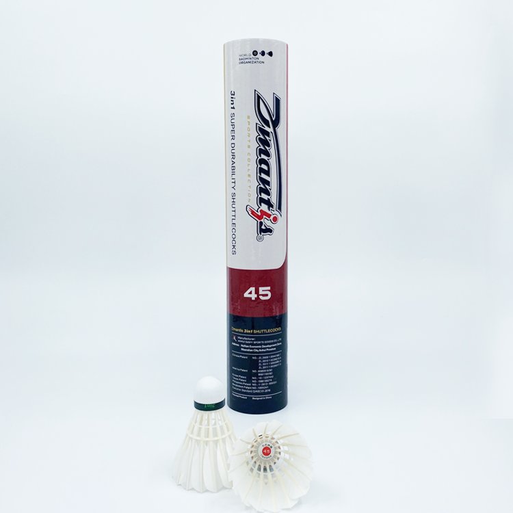 Cheap badminton shuttlecock for international tournament