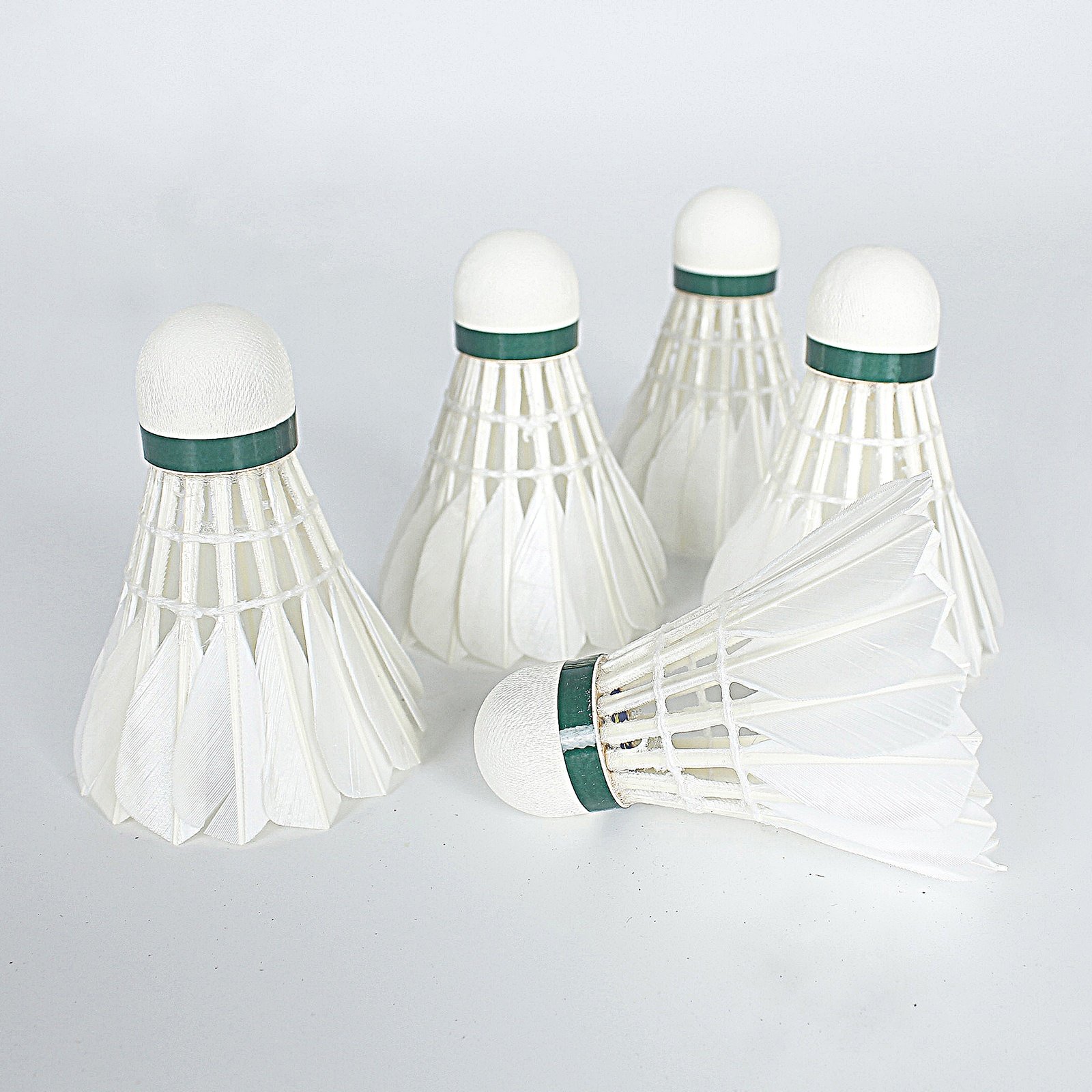 Manufacture Direct Selling High Quality White Goose Feather Durable Badminton Shuttlecock For Professional Player