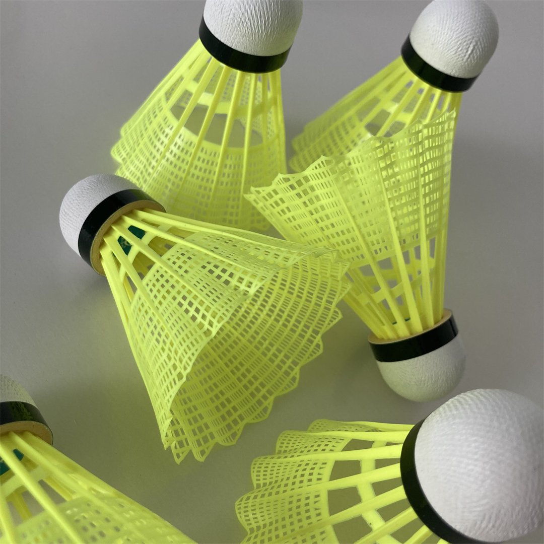 Badminton Shuttlecocks Badminton Birdies Nylon Badminton Ball For Outdoor Sports