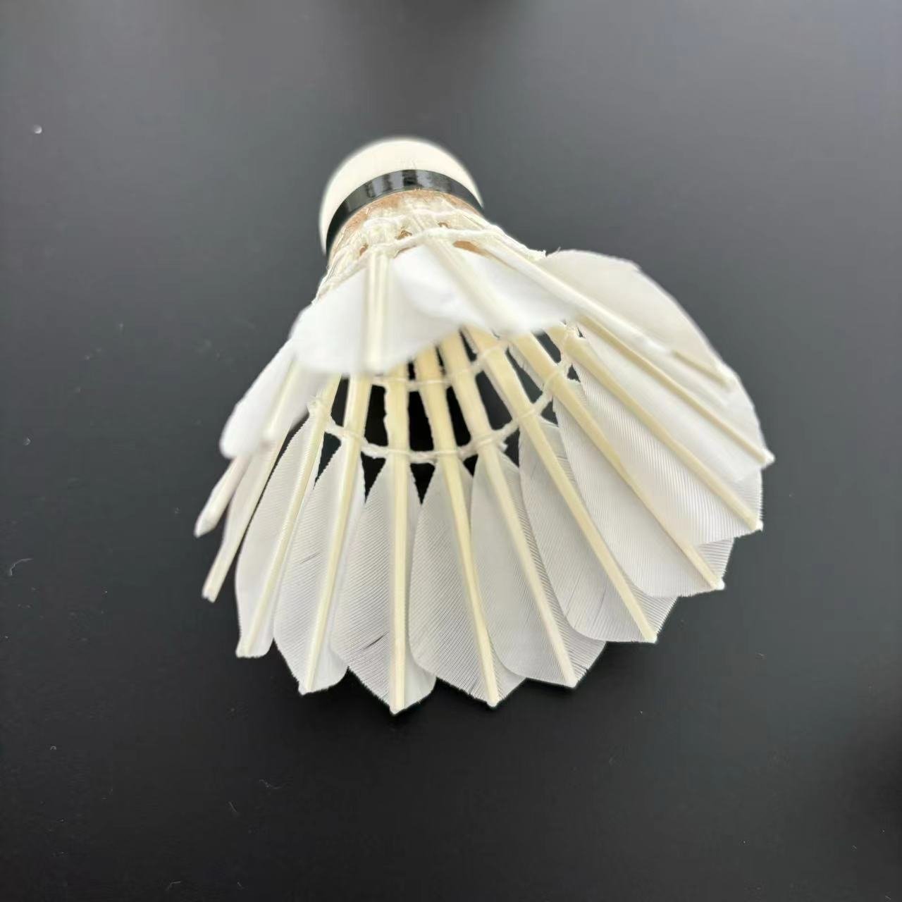 lingmei 10 quality Sports Ball Badminton Shuttlecocks Durable Goose Straight Feather with PU Cork for Training