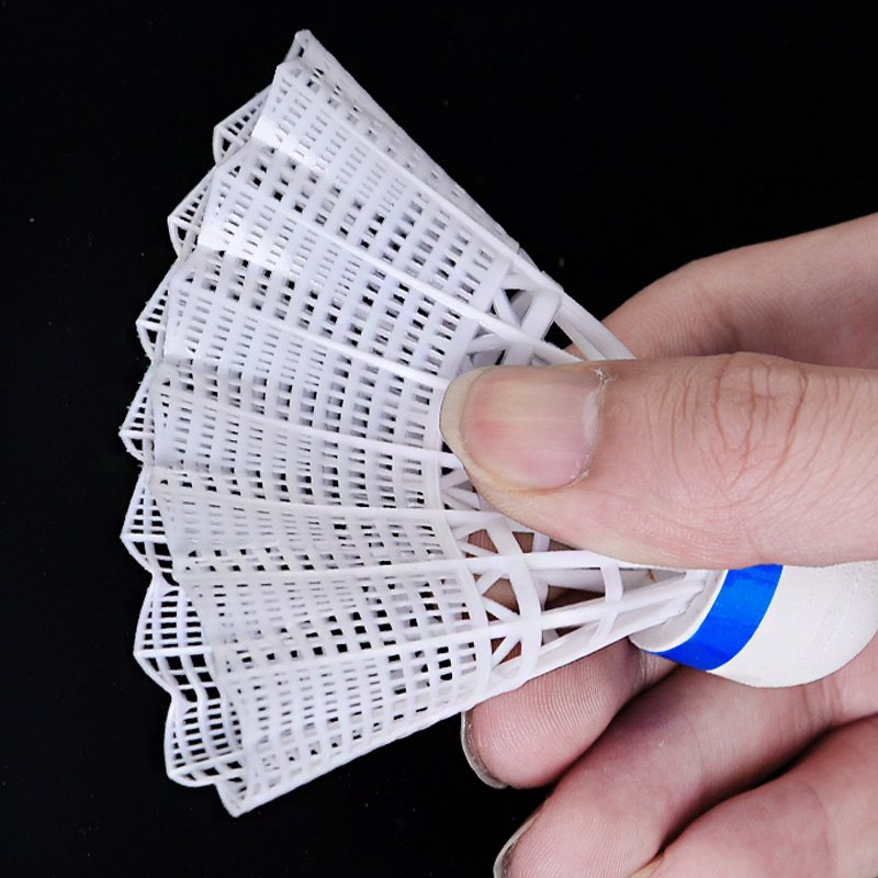 Retail Or Wholesale Nylon Shuttle Birdie White Or Yellow Nylon Badminton Shuttlecocks Not Plastic Shuttlecocks For Sale
