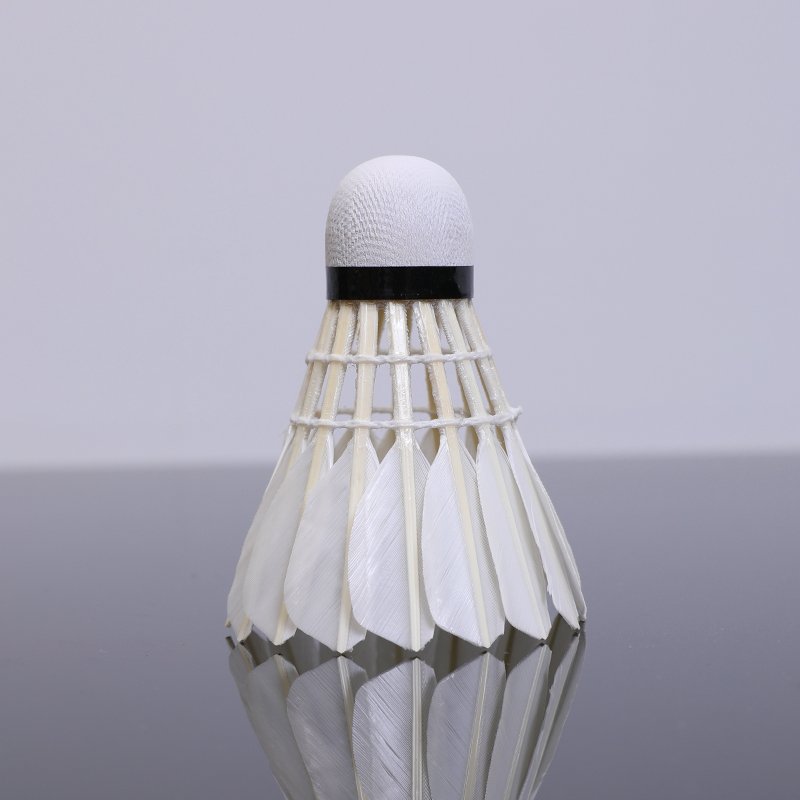Hot Selling International Competition Level of Badminton with the Best Level of Duck Feather and Cork in Two Materials No.666