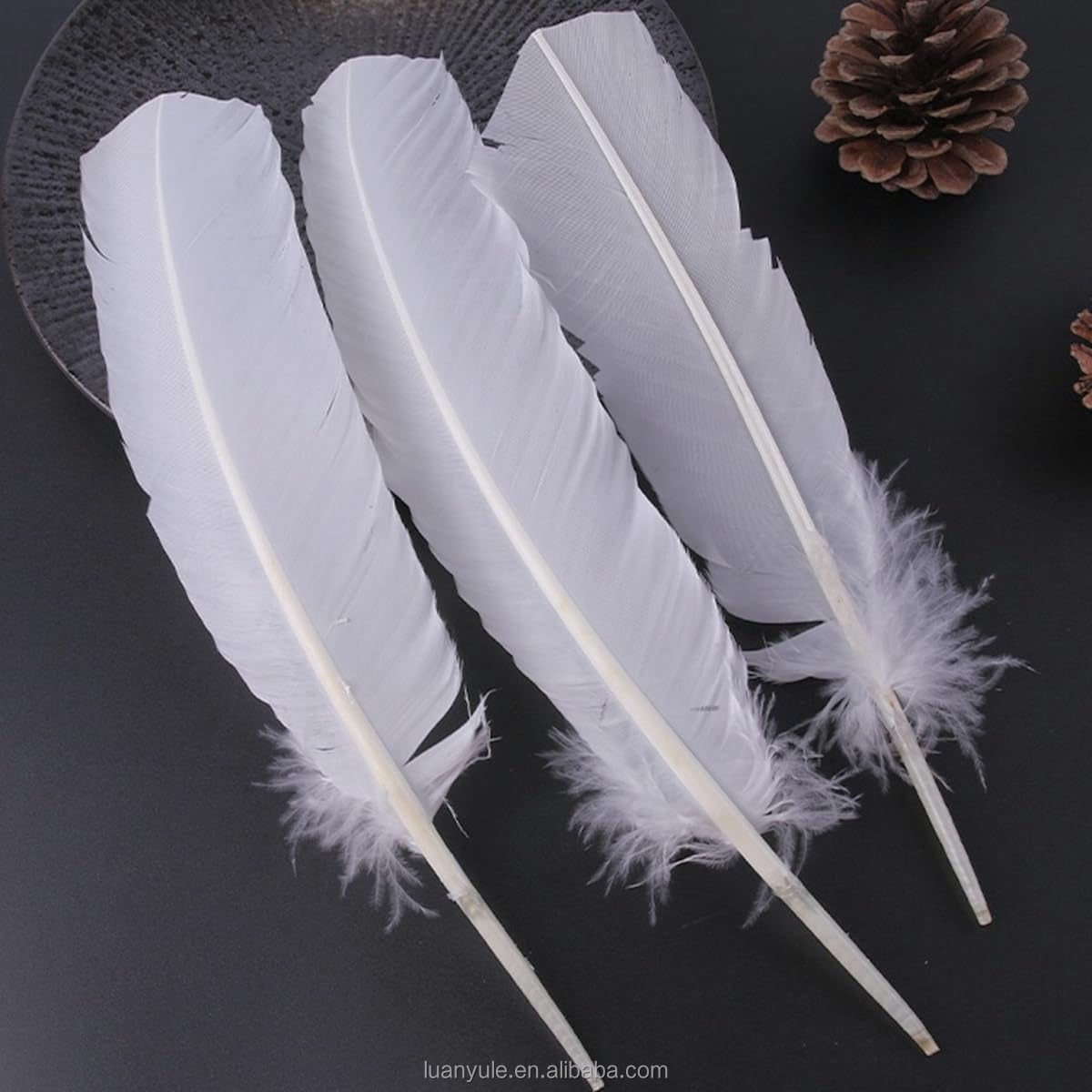 Lightweight Washed Duck Goose Feather for Shuttlecock Production with High Durability and Performance