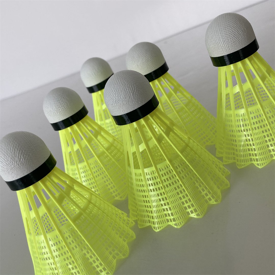 Durable High Speed Plastic Feather Badminton Nylon Shuttlecock for Indoor Outdoor Training And Exercise