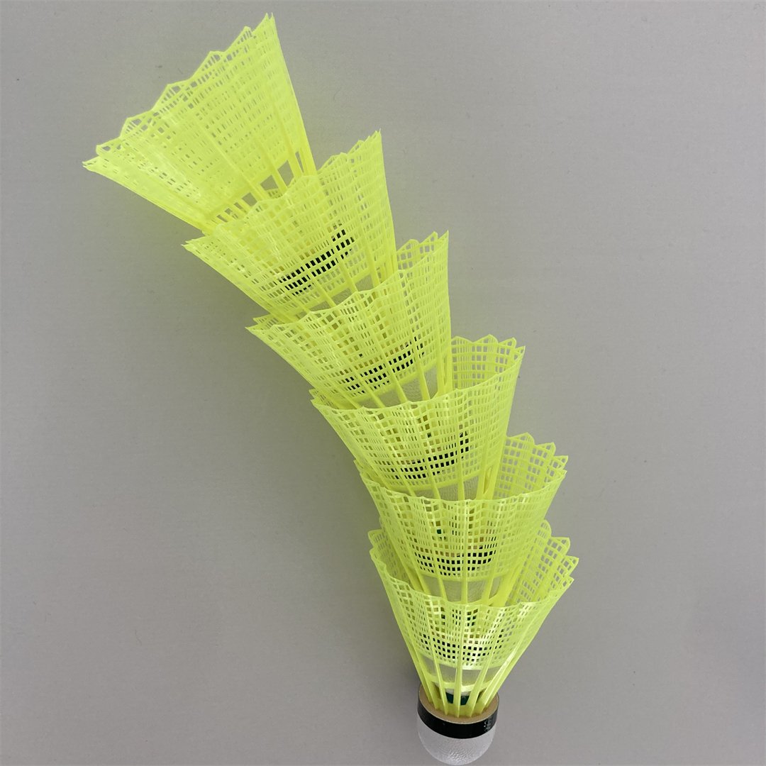 Durable High Speed Plastic Feather Badminton Nylon Shuttlecock for Indoor Outdoor Training And Exercise