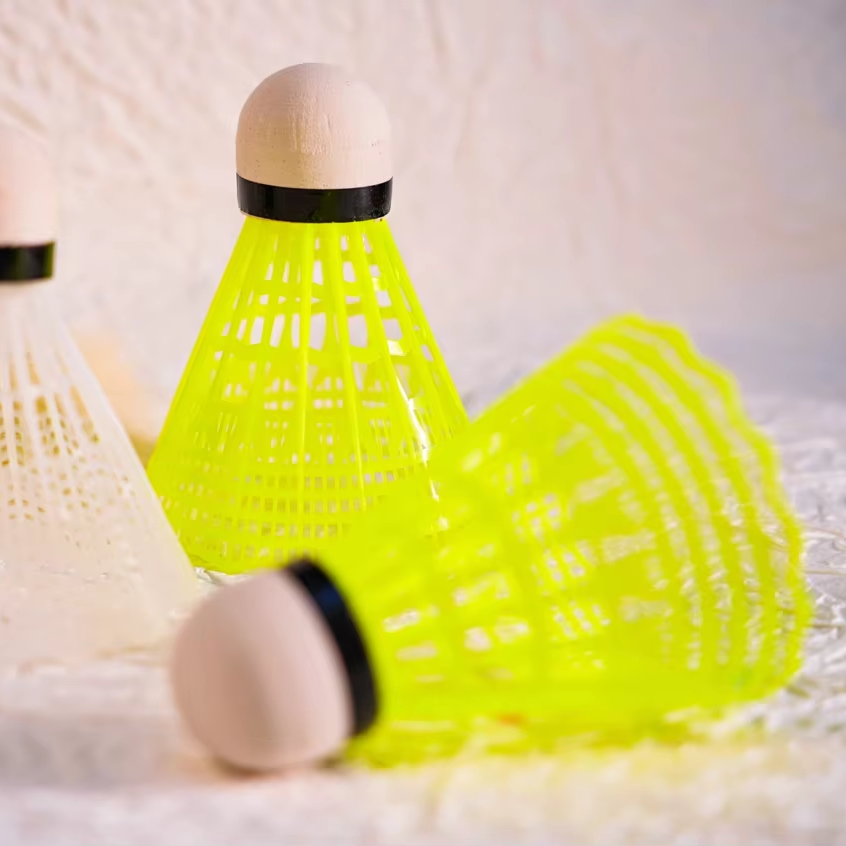 High Quality Nylon Birdie Badminton Shuttlecocks for Gym Fitness Training Durable Plastic Birdie Ball for Home Use