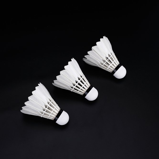 Supply Cheap Performance Tas Badminton Shuttlecocks Super-speed High elasticity