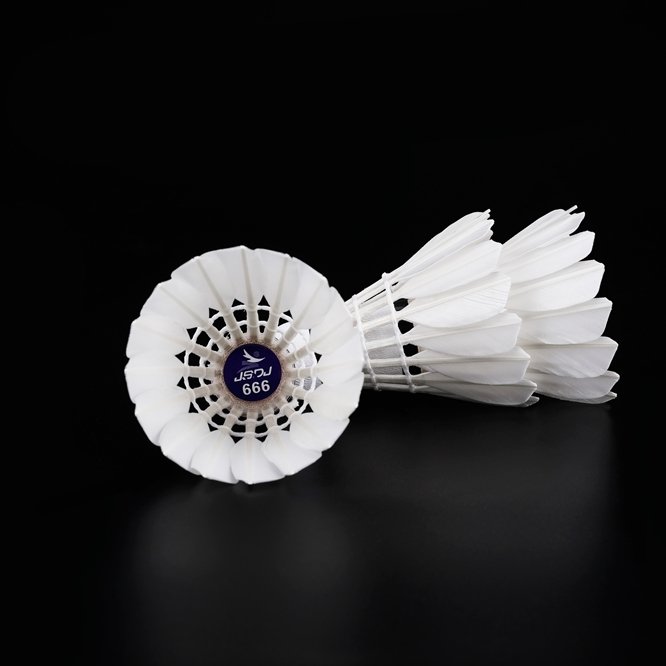 Supply Cheap Performance Tas Badminton Shuttlecocks Super-speed High elasticity