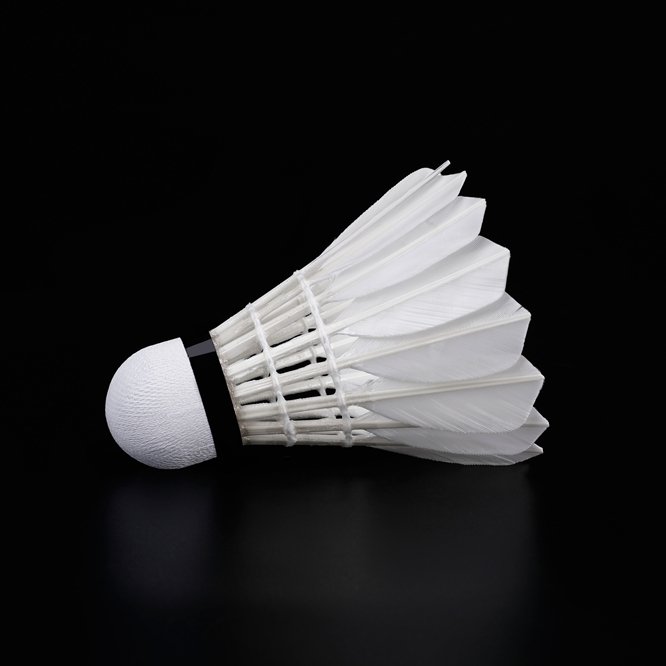 Custom high quality grade one goose feather portable mesin badminton shuttle cocks No.666