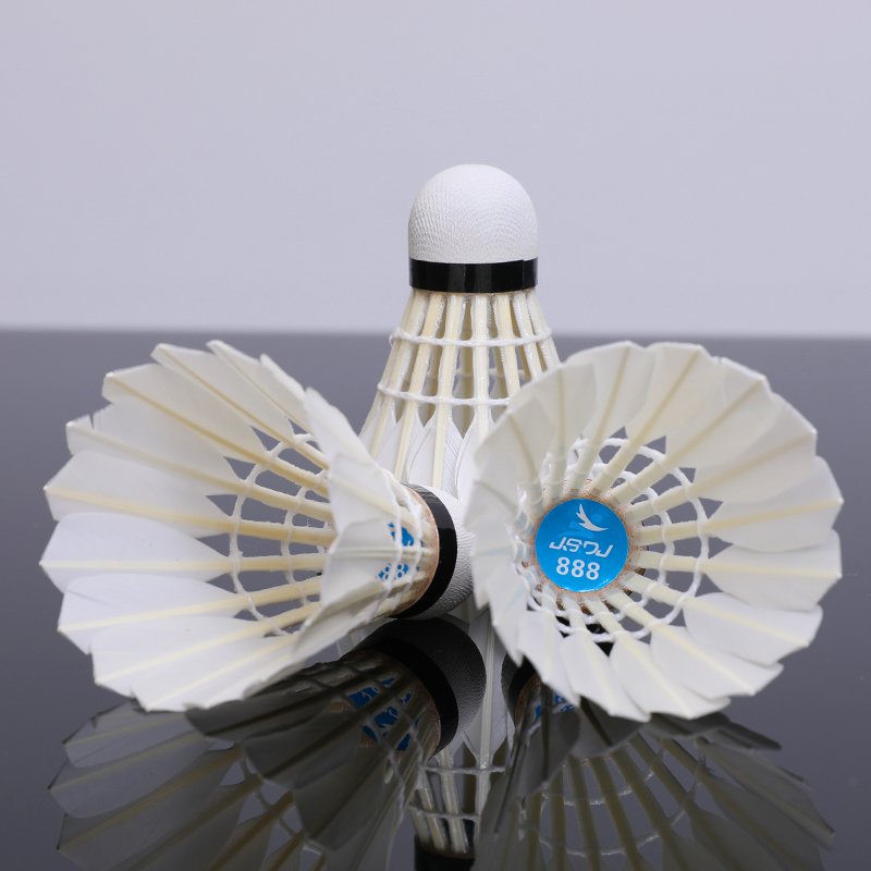 International competition level of badminton with the high quality of goose feather and cork in two materials No.888
