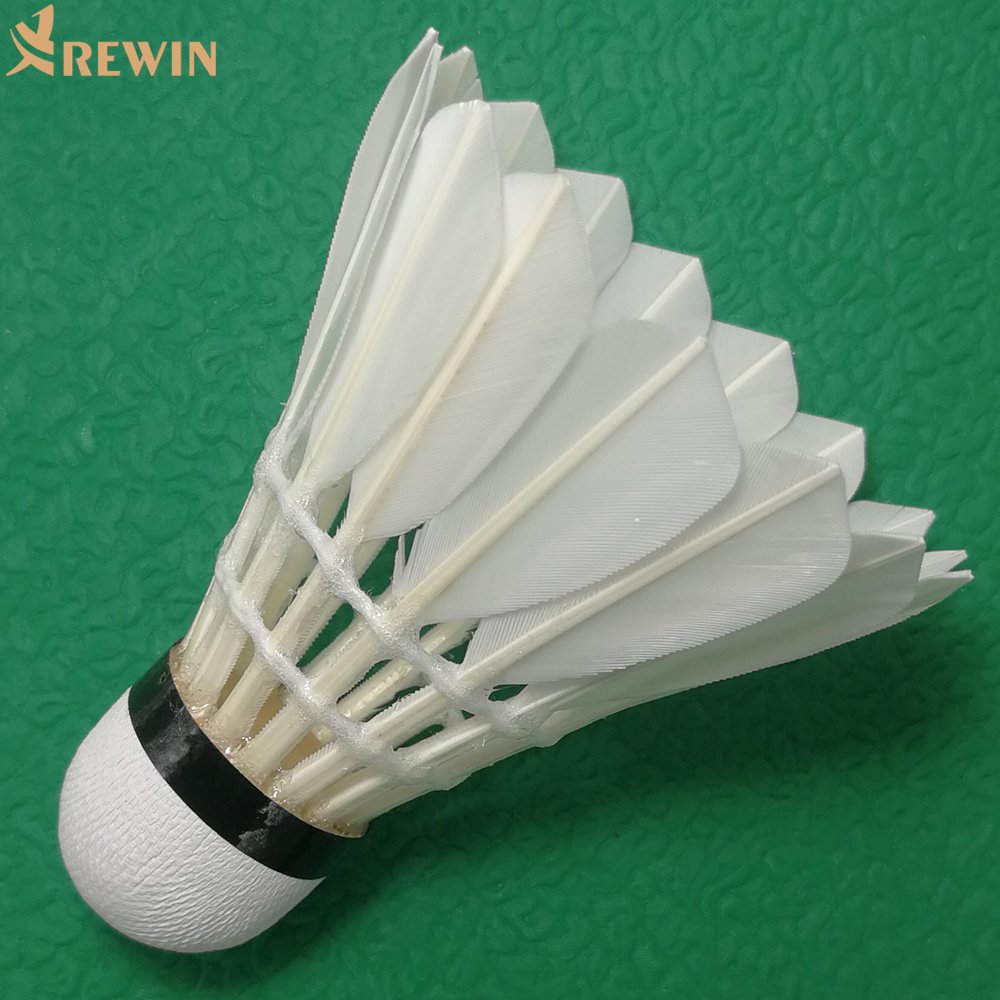 404 Cheap Duck Feather Good Hit-feeling Badminton Shuttlecock For Training