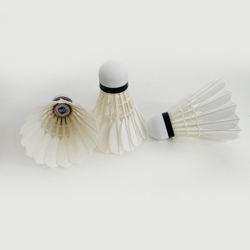 cheap China Factory Outdoor Sport Traditional type Badminton ball Dmantis Brand natrual Goose Feather Badminton Shuttlecock