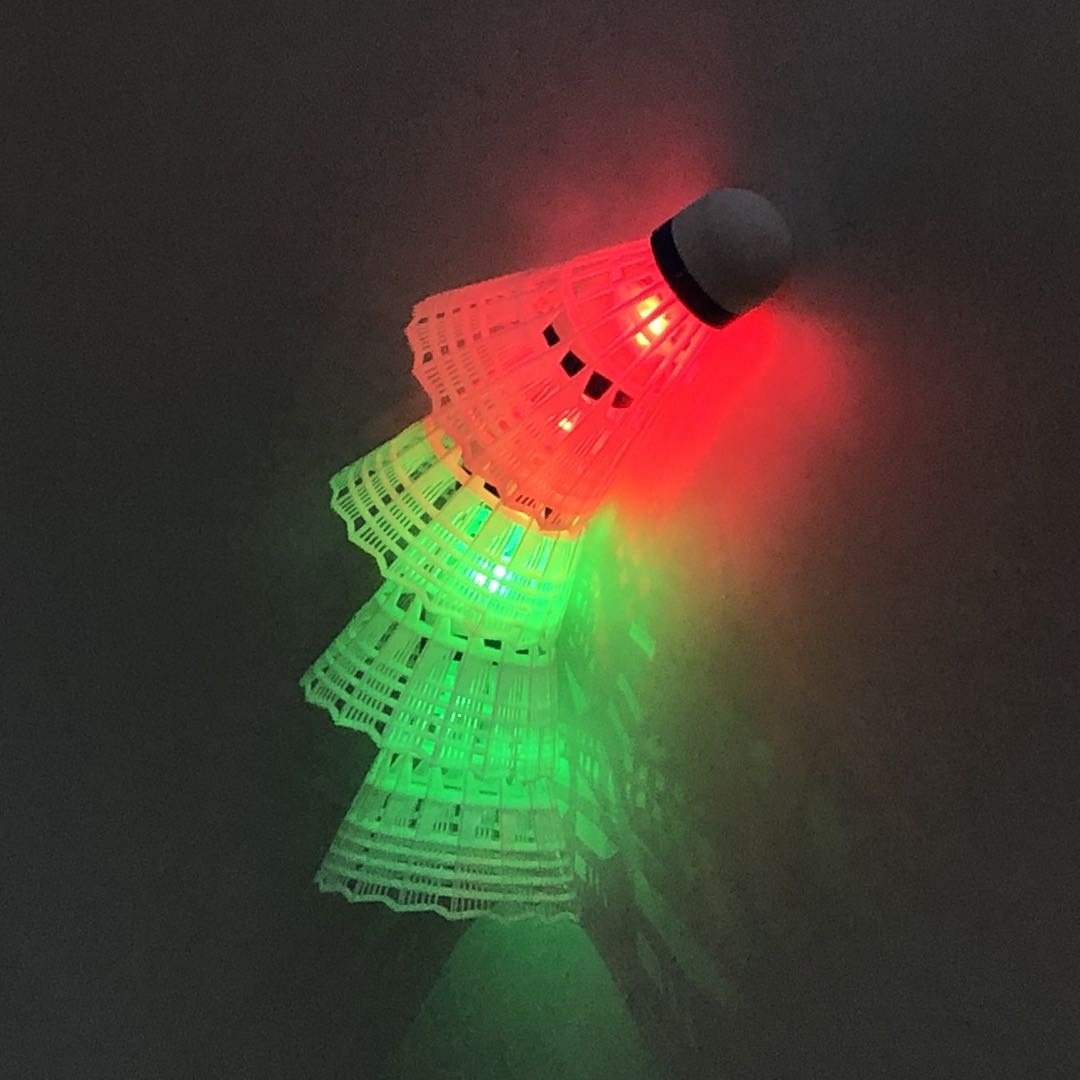 LED Badminton Shuttlecocks Lighting Birdies Shuttlecock Glow in The Dark for Indoor/Outdoor Sports Activities