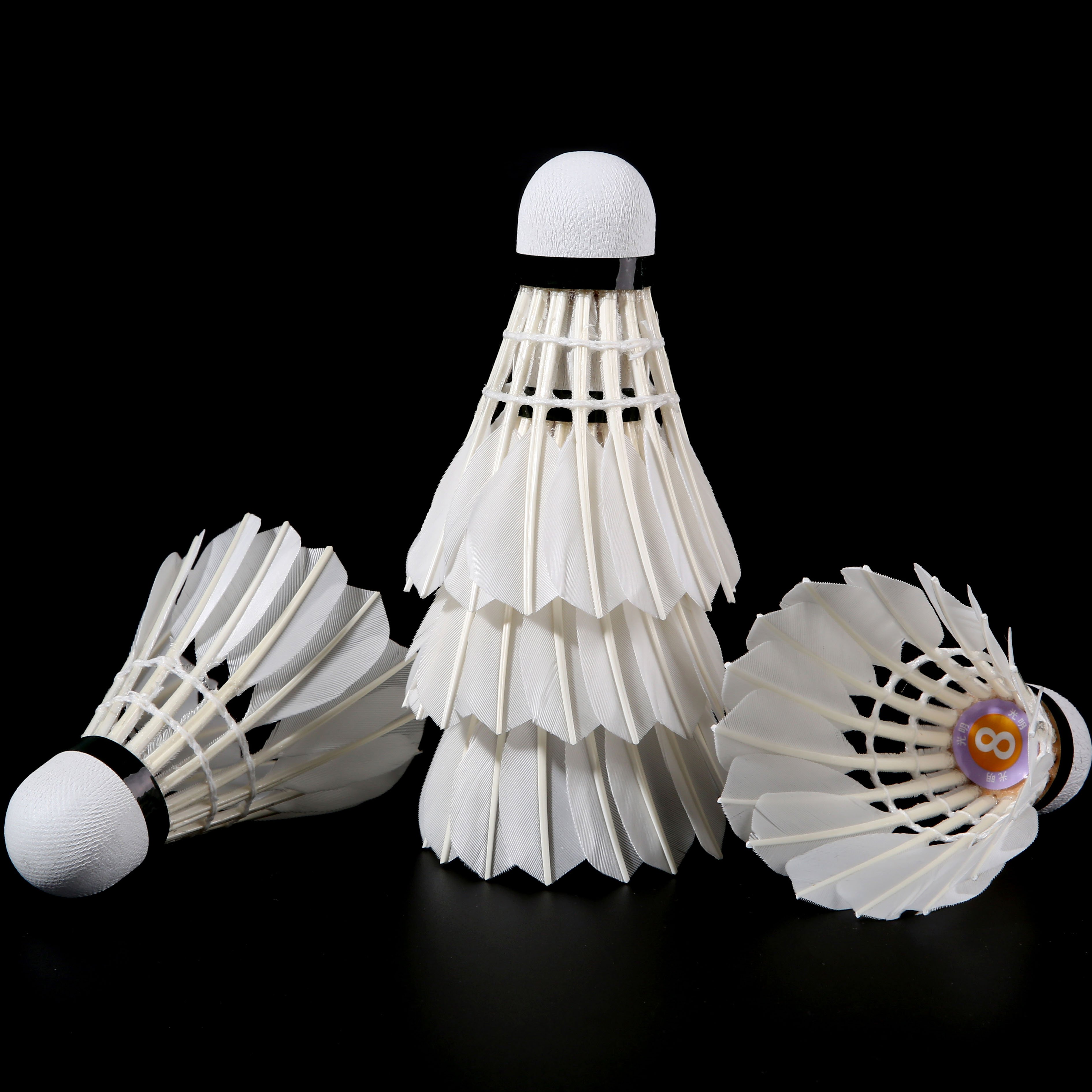 cheap training shuttles used for outdoor & indoor badminton