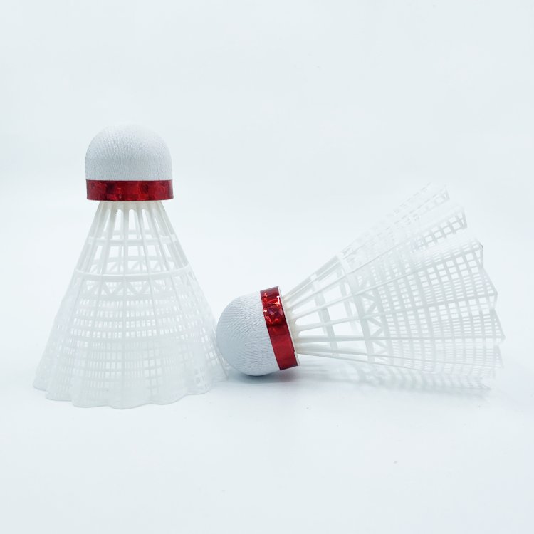 Nylon Badminton Shuttlecock Good Quality Blade Plus Fiber Cork White or Yellor Colour Meet the Day and Night Needs