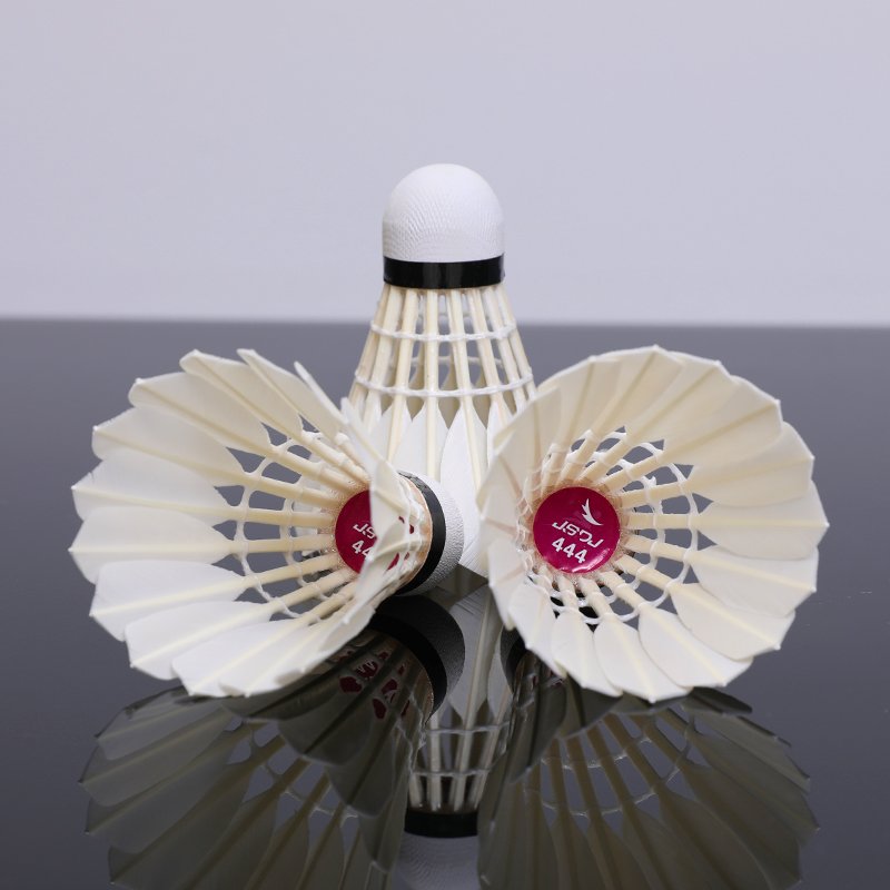 International competition level of badminton with high quality of bleached goose feather and cork in two materials No.444