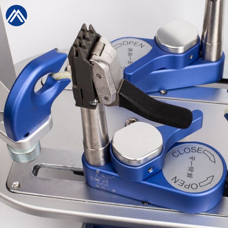 High quality computer stringing machine badminton tennis rackets automatic racket badmintonstringing machine with clamp