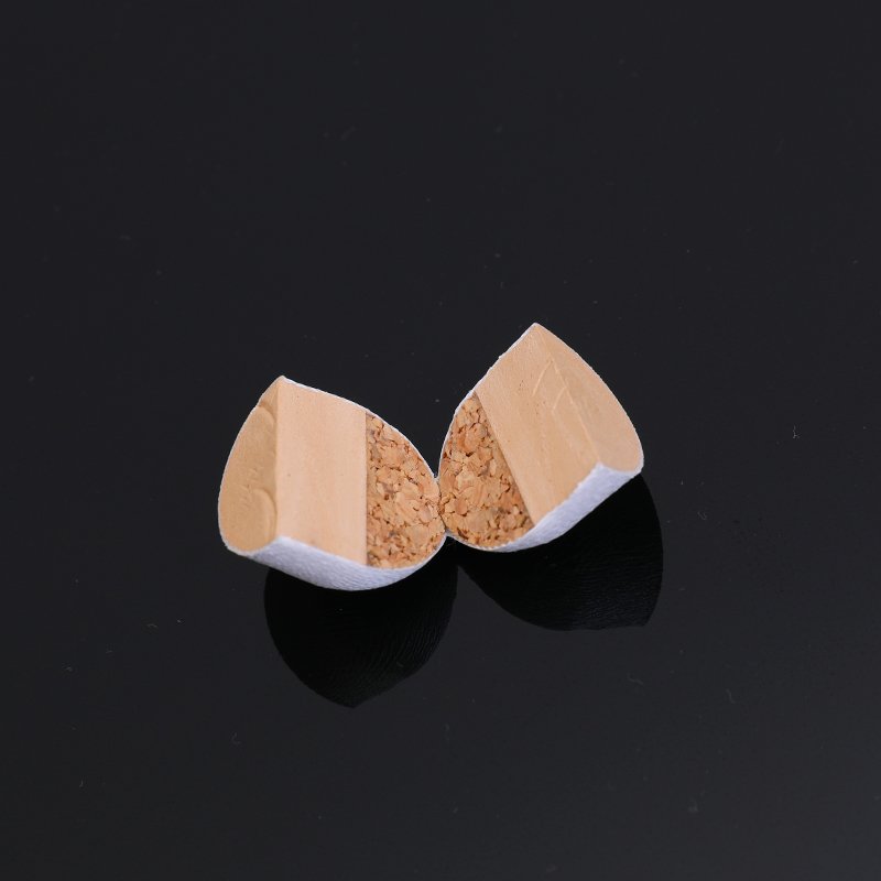 International competition level of badminton with high quality of goose feather and cork in two materials No.222