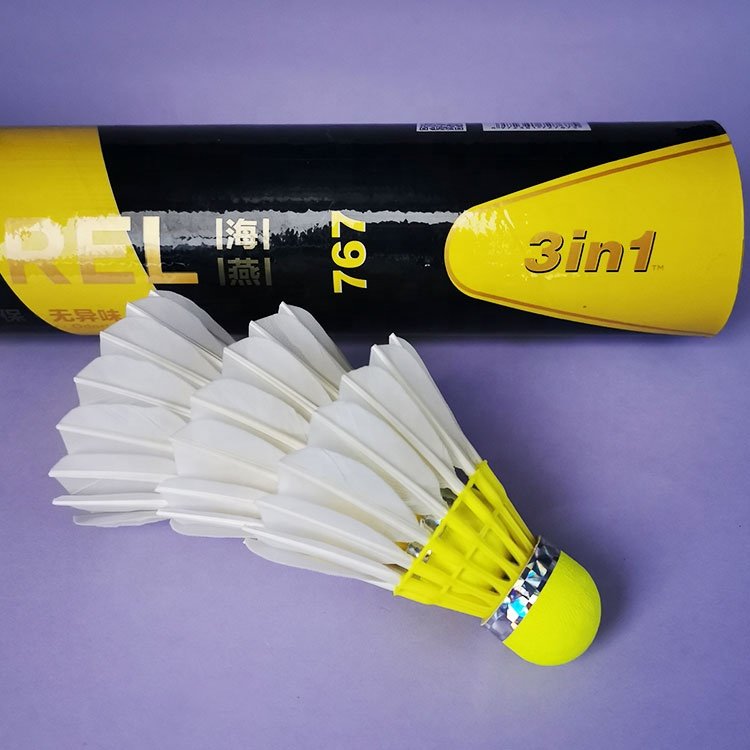 Training Badminton Shuttlecock Goose Flex Feather Badminton Shuttlecocks Stable Yellow Color Kok Badminton with High Durability