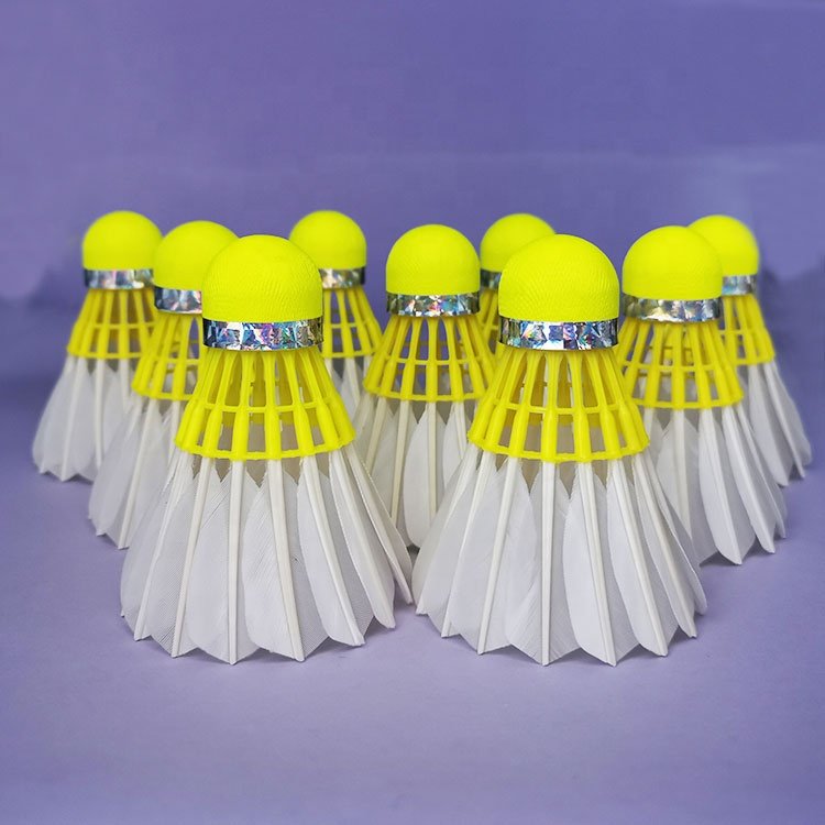 Training Badminton Shuttlecock Goose Flex Feather Badminton Shuttlecocks Stable Yellow Color Kok Badminton with High Durability