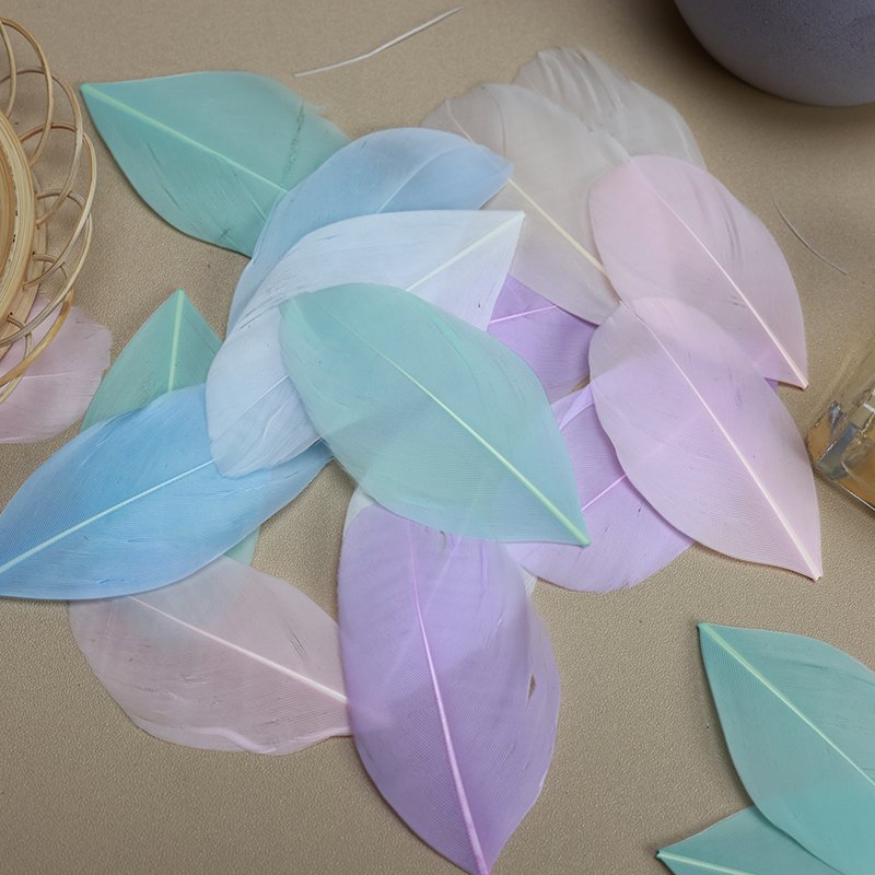 Wholesale Hot-Selling Natural trimming Exquisite dyed goose feather badminton shuttlecock wing feathers