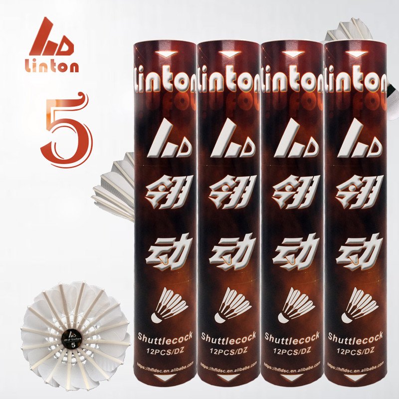 Duck feather as protech in Malaysia durable badminton shuttlecock