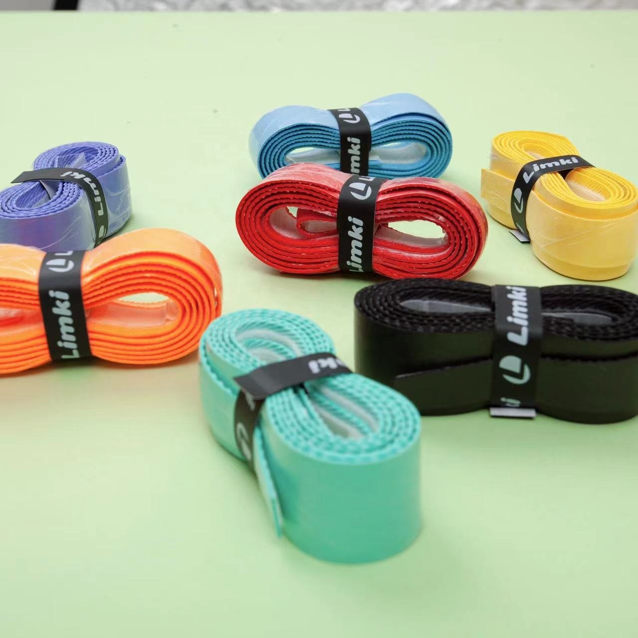 Custom LOGO Color Durable Tennis Grip Tape Anti-slip Badminton Grip Badminton Overgrips Padel Grip