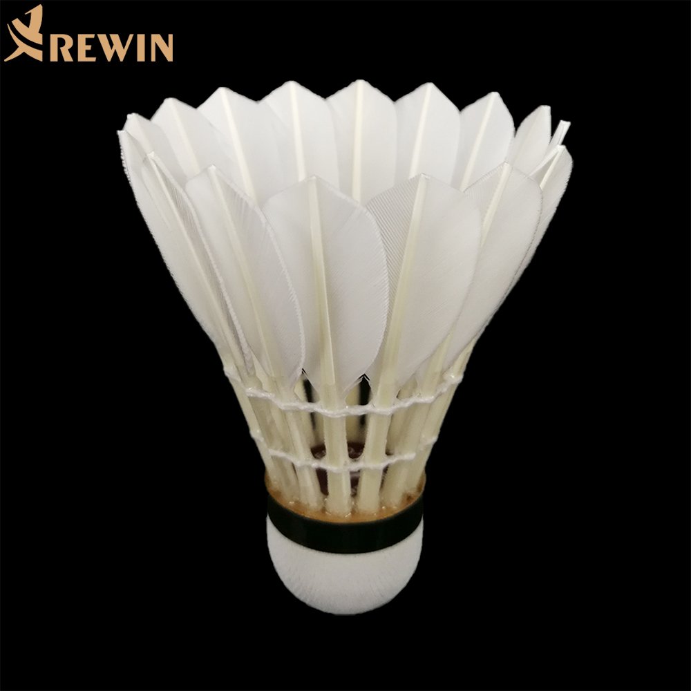 M2 Hot Sale 3 Layers Natural Cork Pure White Badminton Shuttle 100% Goose Feather Shuttlecock For Professional Tournament