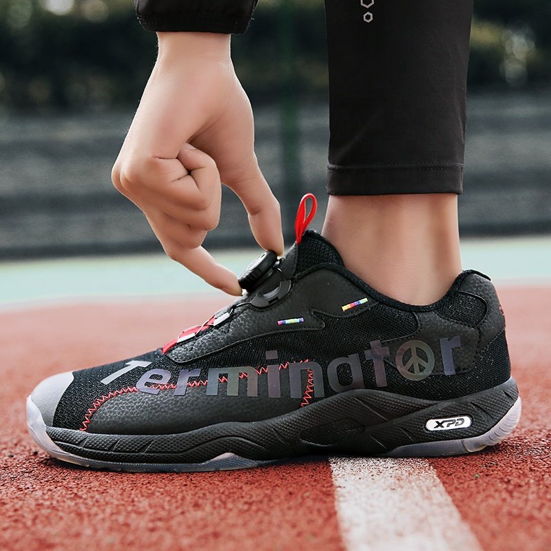 High Quality Black New Design Breathable Best Cushioning Shuttlecock Sport Shoes for Men Women