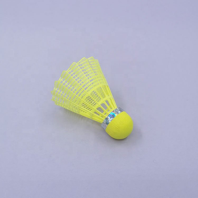 Hot Selling Training Light Balls Cheap Cork Badminton Nylon Shuttlecock Betminton Machine Produce volant plastique durable badmi