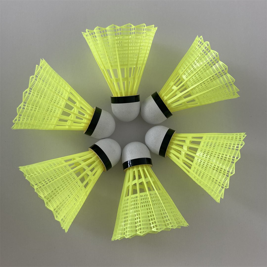 OEM High Quality Super Durable Nylon Badminton Shuttlecock 6pcs