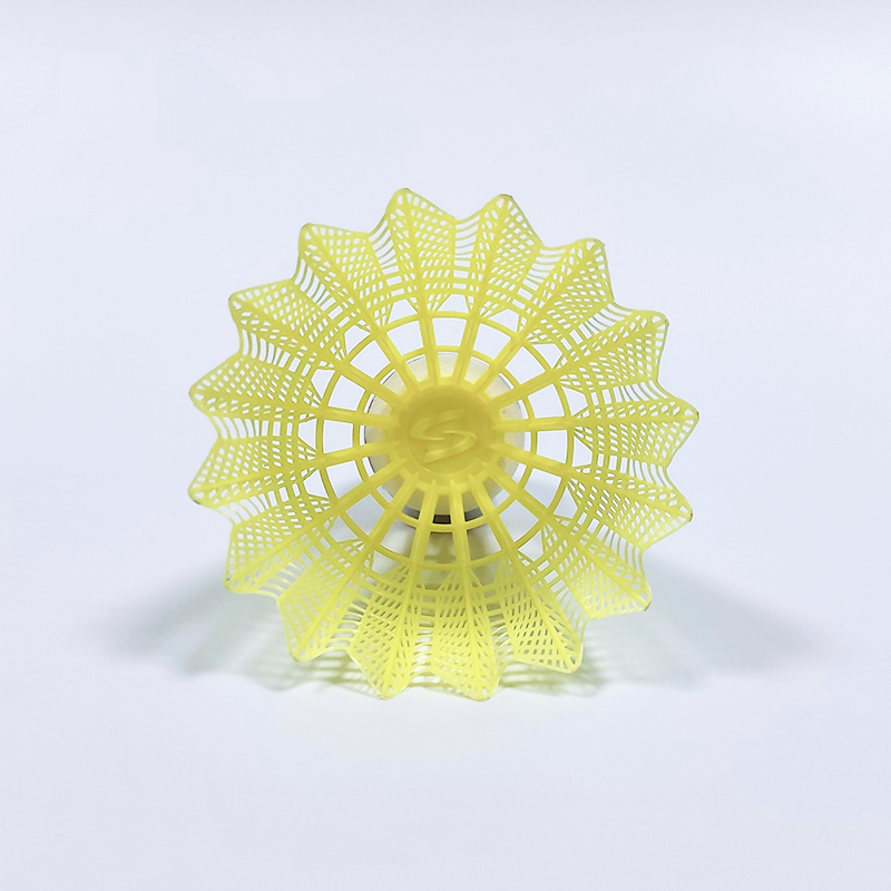 Durable Cheap Nylon Training Shuttlecock Yellow Nylon Leaf Nylon Badminton Shuttlecock Badminton