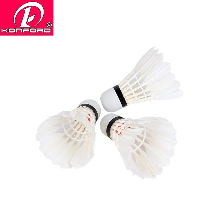 Konford Wholesale Top Quality Goose Feather Shuttlecock Custom Print Logo Duck Aeroplane 3 6 12pcs Badminton Shuttlecock Balls
