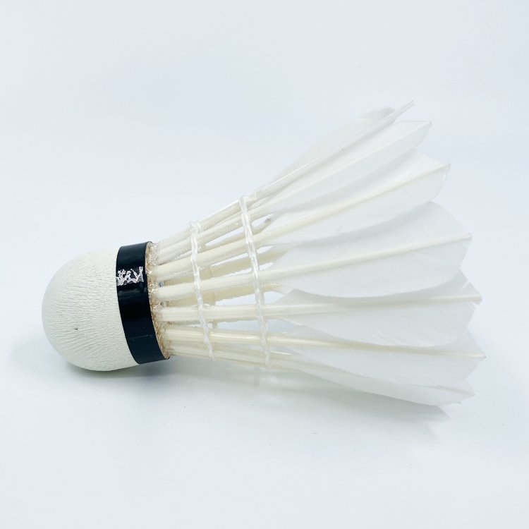 Cigu Duck Feather Shuttlecock Factory Direct Sale Natural First Class Duck Feather Badminton Dmantis D5 for and Amat amateurs