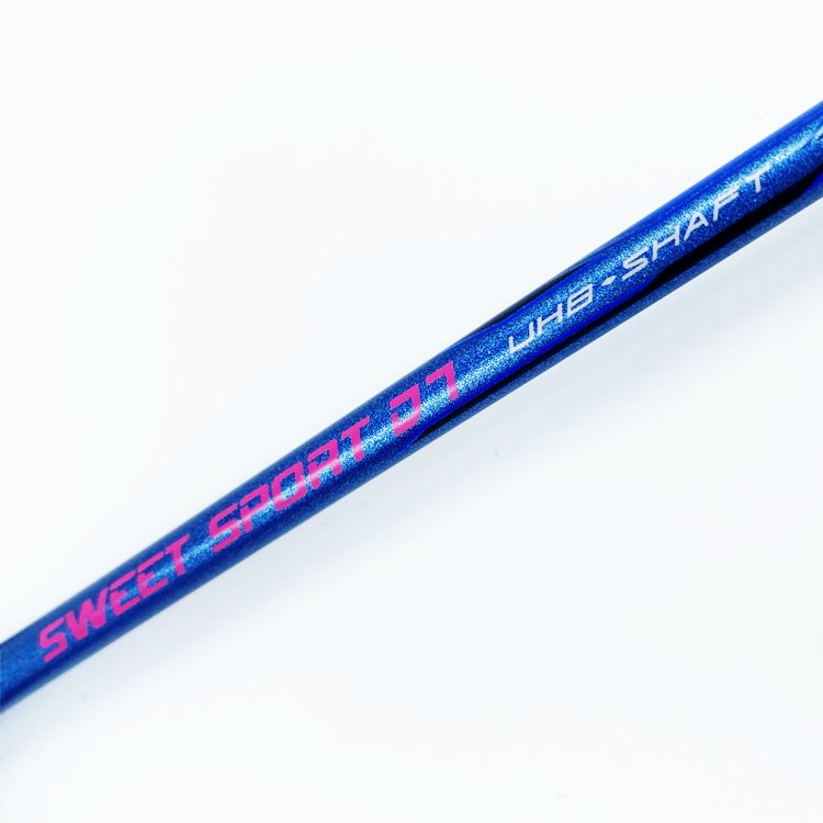 China Made Good Sale Graphite Racquet High-Grade Full Carbon Fiber Badminton Racket Including Badminton Bag and shuttles