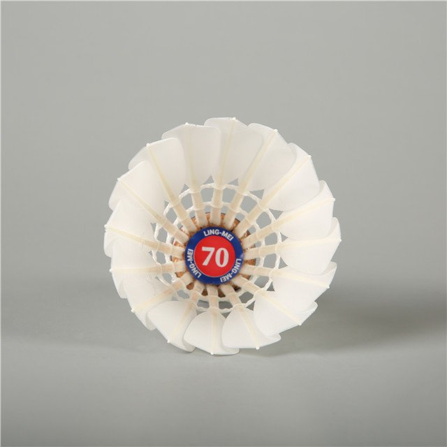 Wholesale ling mei feather badminton shuttlecock durable shuttles for club competition