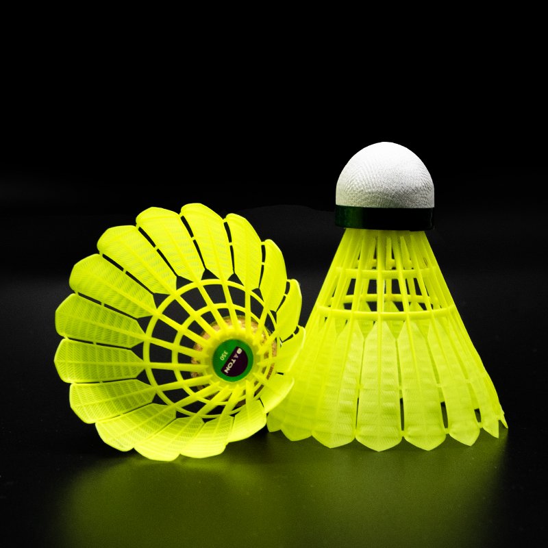 Professional Yellow Nylon Badminton Shuttlecocks Durability for Training Similar As Mavis 350 Shuttlecock