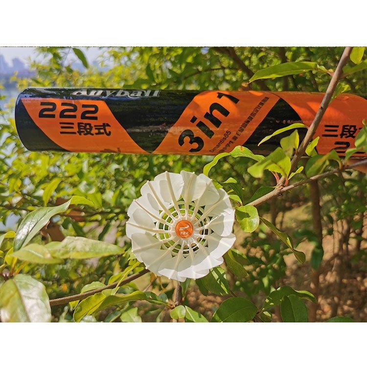 Manufacturer Supplier China Feather Badminton Synthetic Hybrid Shuttlecock with Great Durability Stability and Balance