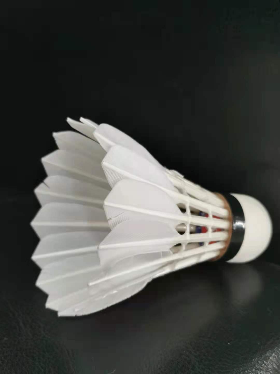 Lingmei 70 Hot Selling cheap Price AS 20 goose Feather Badminton Shuttlecock For professional tournament